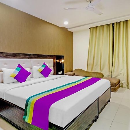 Light House Agra By Park Tree Hotel Exterior foto