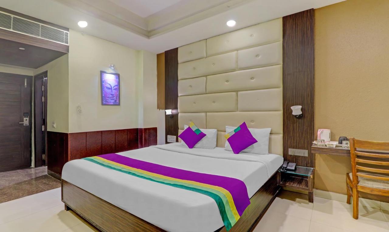 Light House Agra By Park Tree Hotel Exterior foto