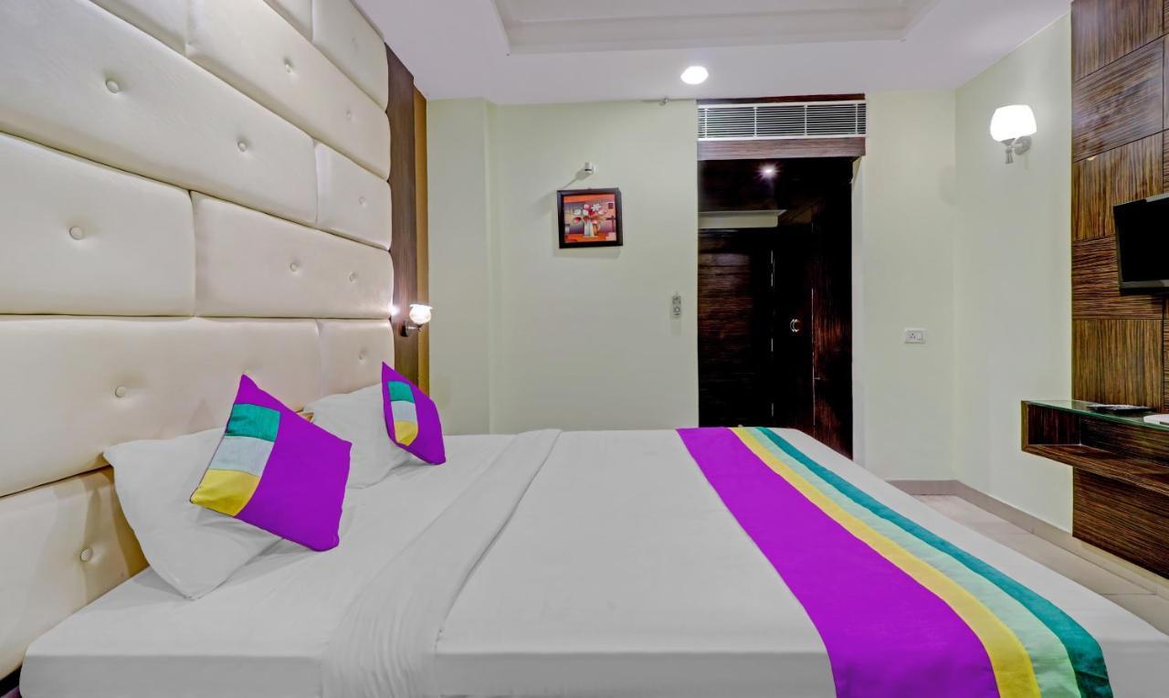Light House Agra By Park Tree Hotel Exterior foto