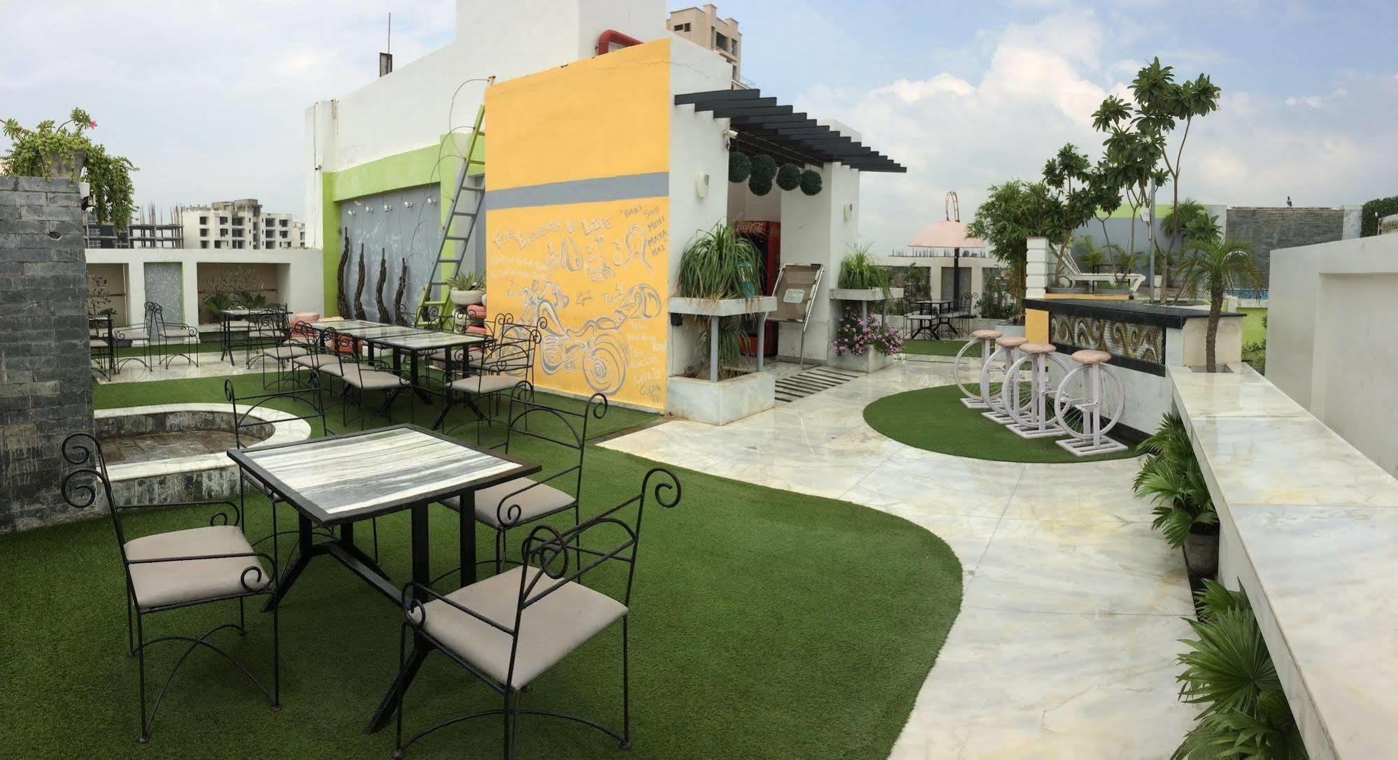 Light House Agra By Park Tree Hotel Exterior foto