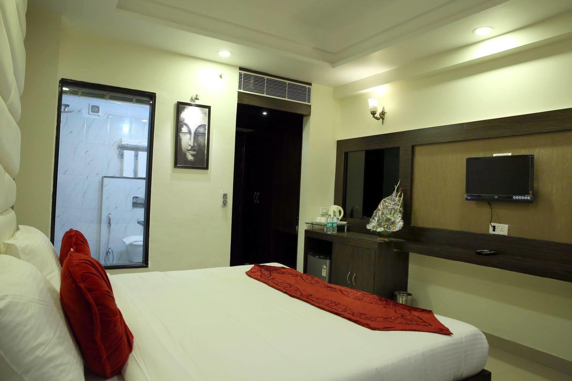Light House Agra By Park Tree Hotel Exterior foto
